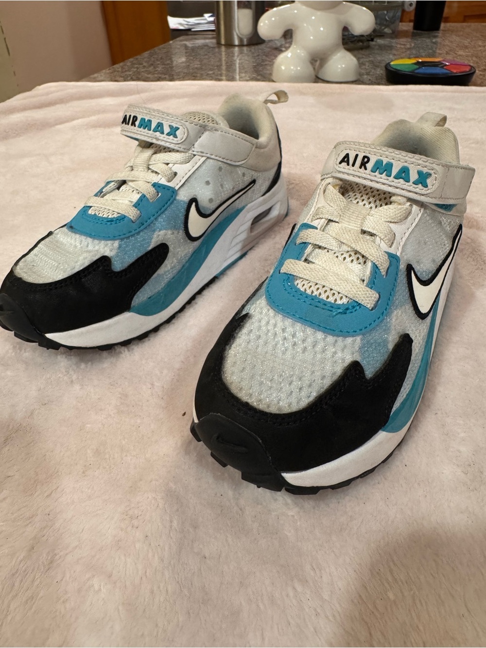 Nike Kids Air Max Sneakers in White, Blue & Black